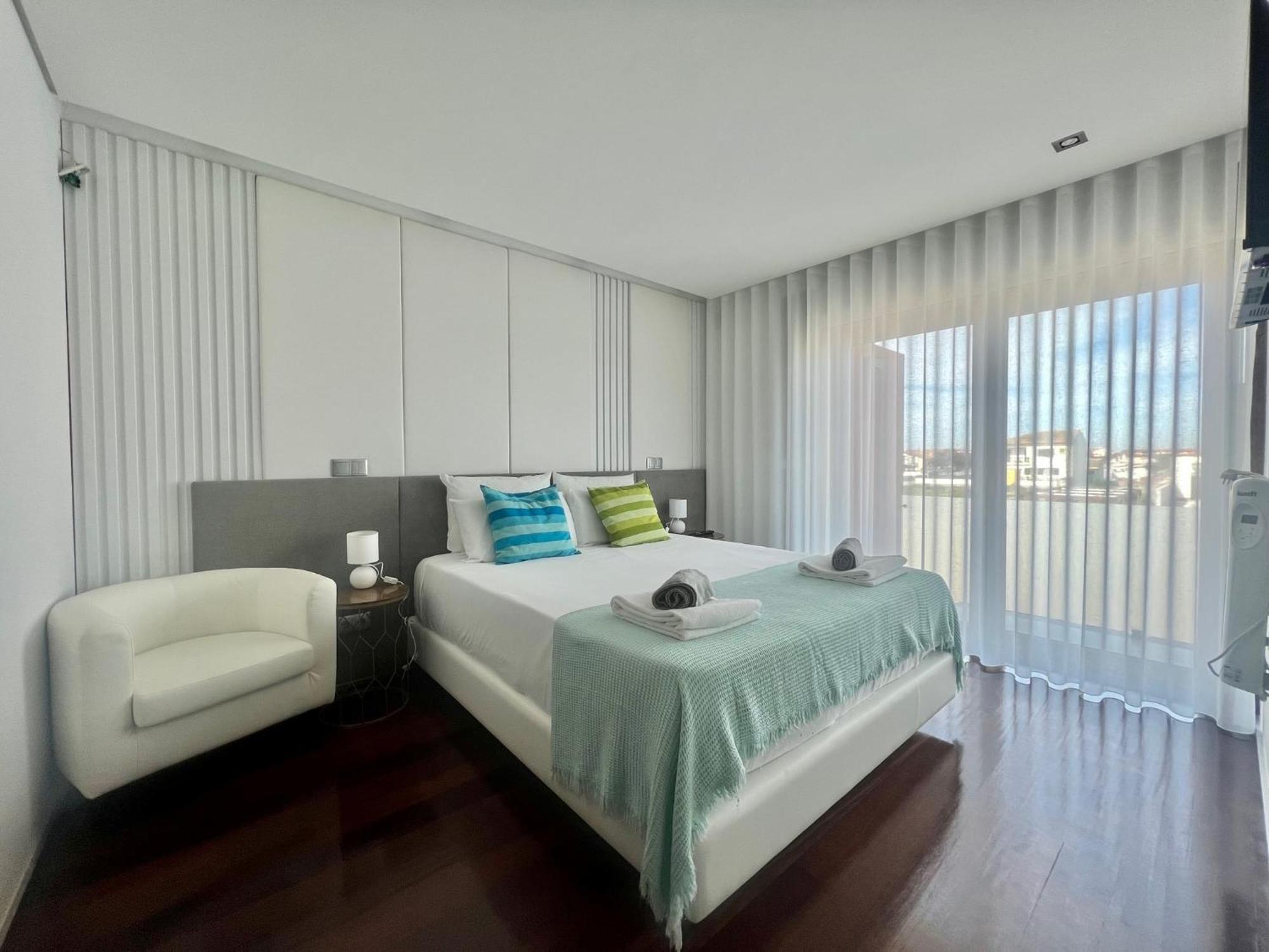 O Cantinho Entre A Ria E O Mar - With Hot Water Pool All Year Round Torreira Exterior foto